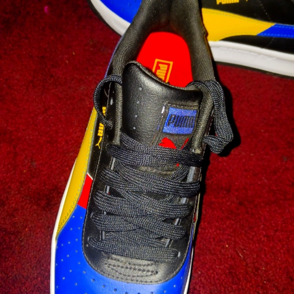 PUMA size 10 men sneakers